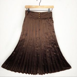 Parisian Womens Golden & Black Pleated Skirt S
